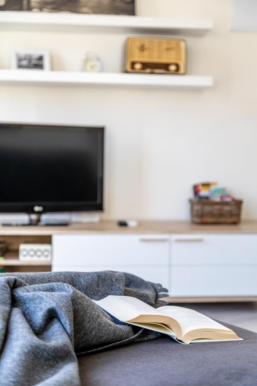 Travel Habitat Ruzafa Apartment บาเลนเซีย ภายนอก รูปภาพ